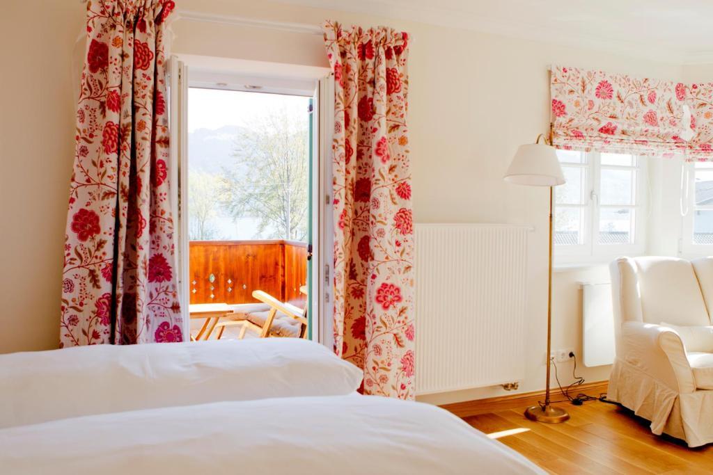 Landhaus Marinella Hotel Garni Bad Wiessee Szoba fotó